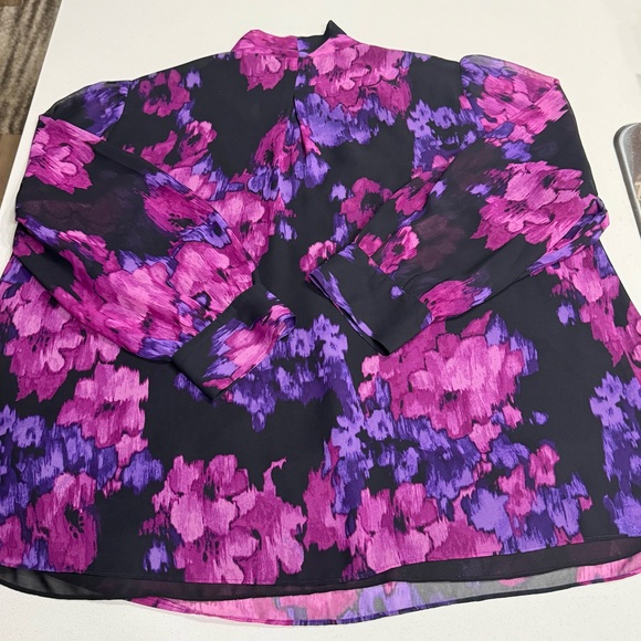 Floral Chiffon Blouse - Purple and Black - Picture 4 of 4